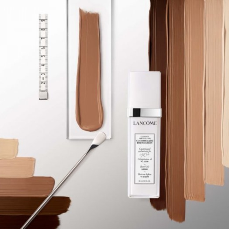 زيد مصطفى SENIOR REGIONAL MAKEUP ARTIST