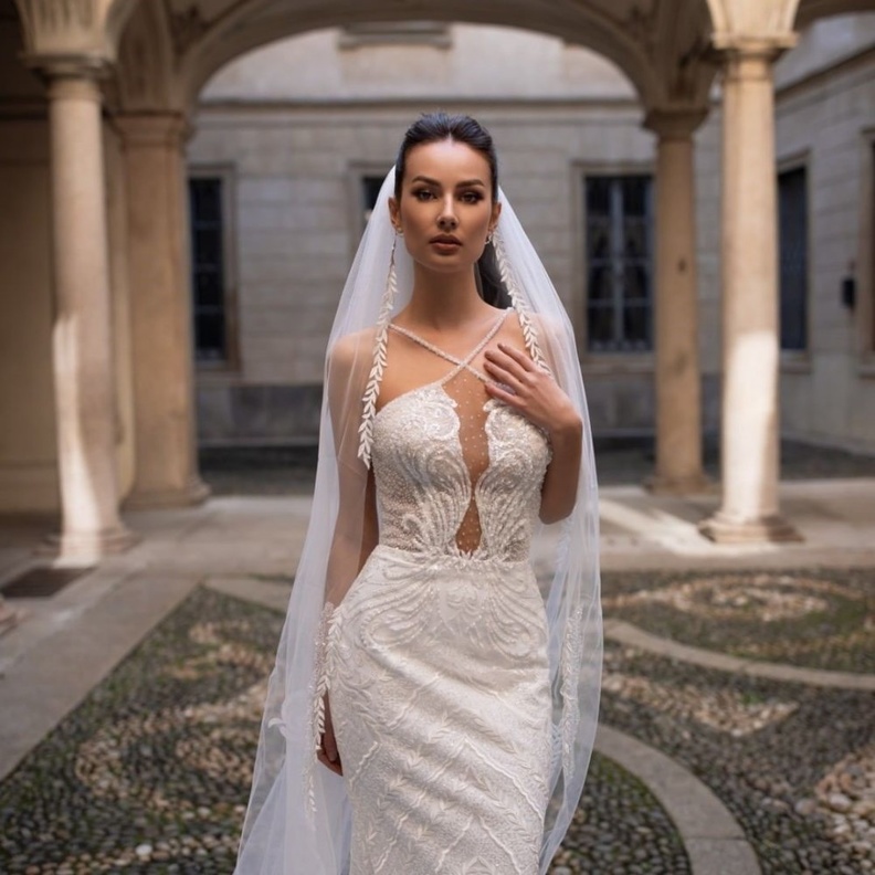 فستان زهري مطرز