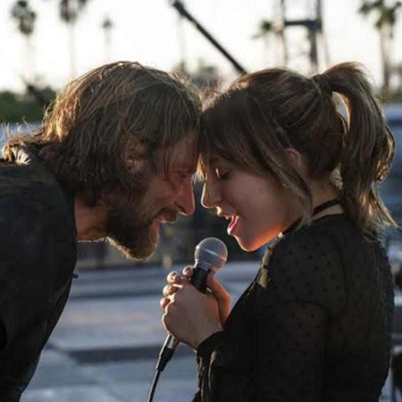 ليدي جاجا وحبيبها الجديد