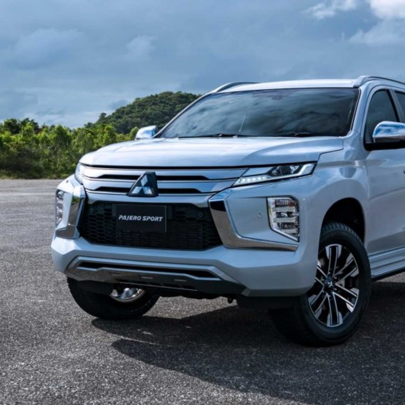 أنظمة دفع مختلفة في Pajero الجديدة