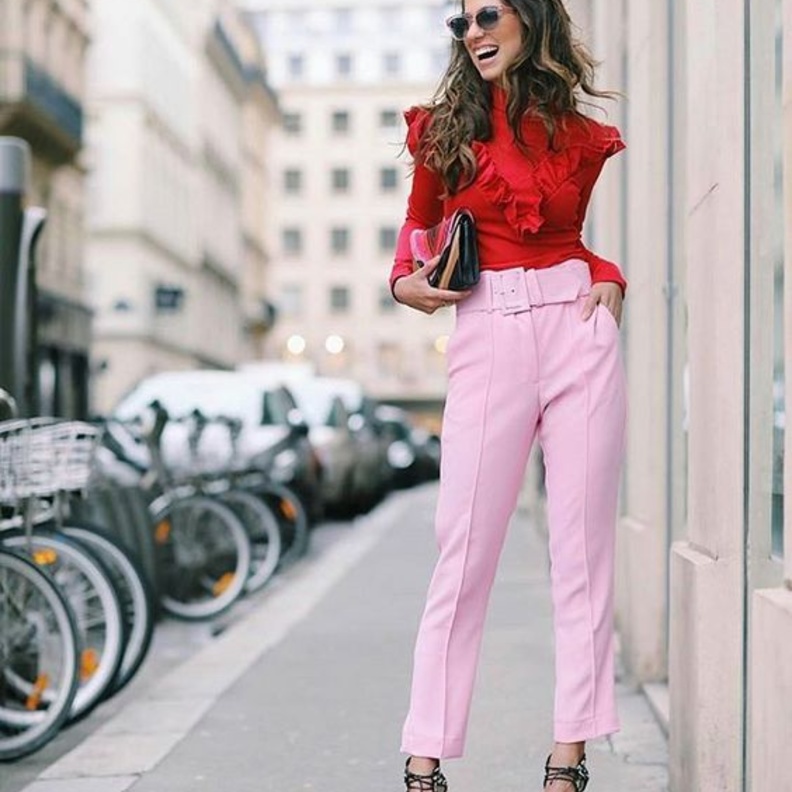  إختاري أقمشة مغايرة للحصول على إطلالة أنيقة وجريئة