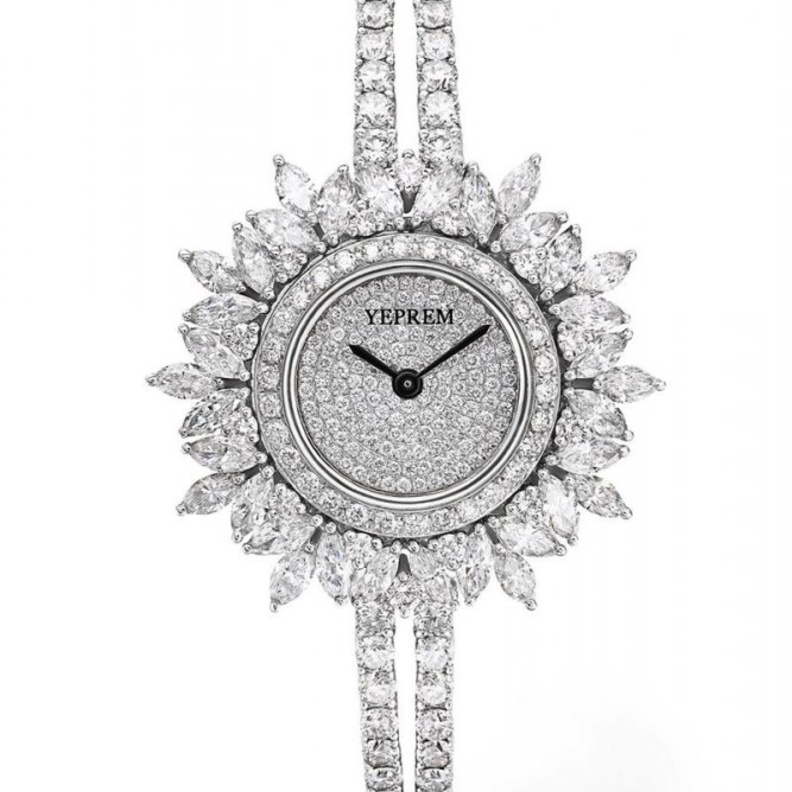 ساعة Lady Arpels Planetarium من فان كليف أند اربلز