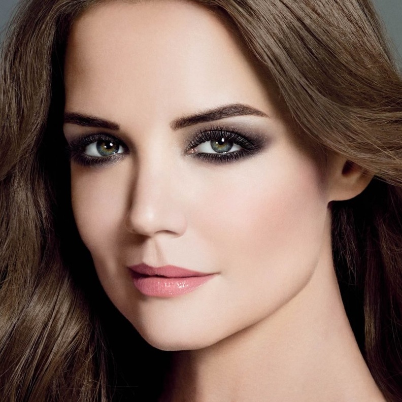 طريقة عمل مكياج سموكي ناعم للعروس في عيد الاضحى 2019