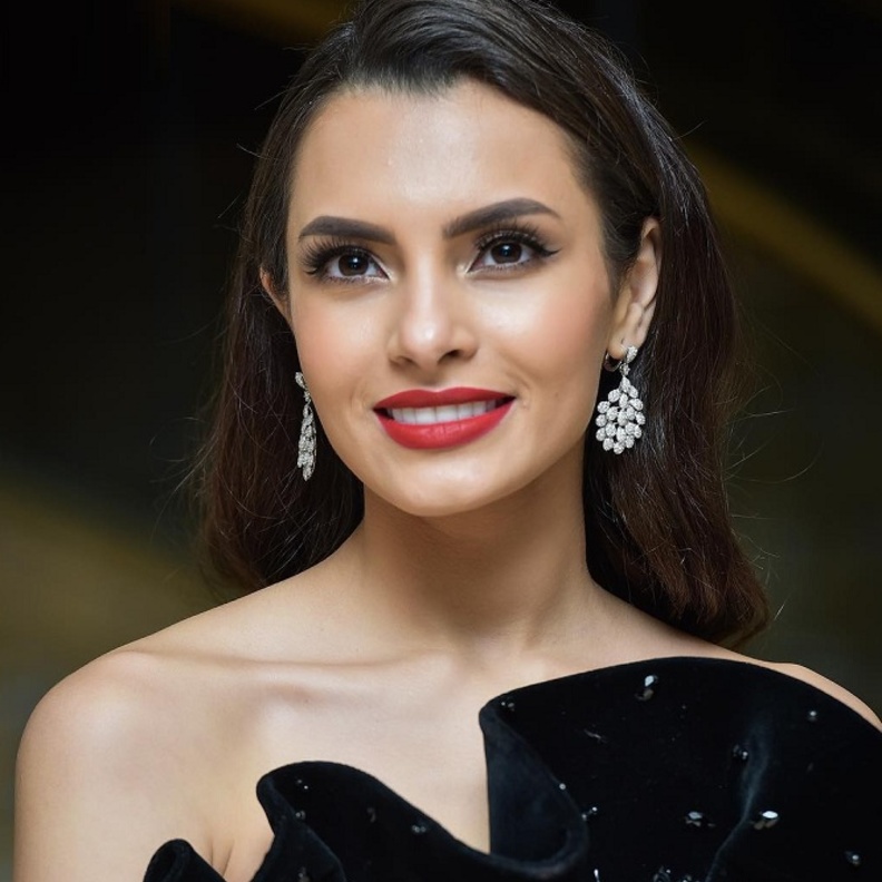 استهلمي من كارمن سليمان مكياج ناعم