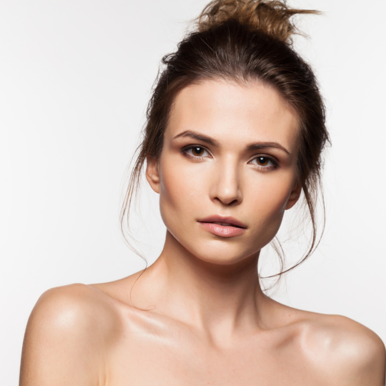  استخدمي زيت الزيتون لتخفيف حبوب الوجه