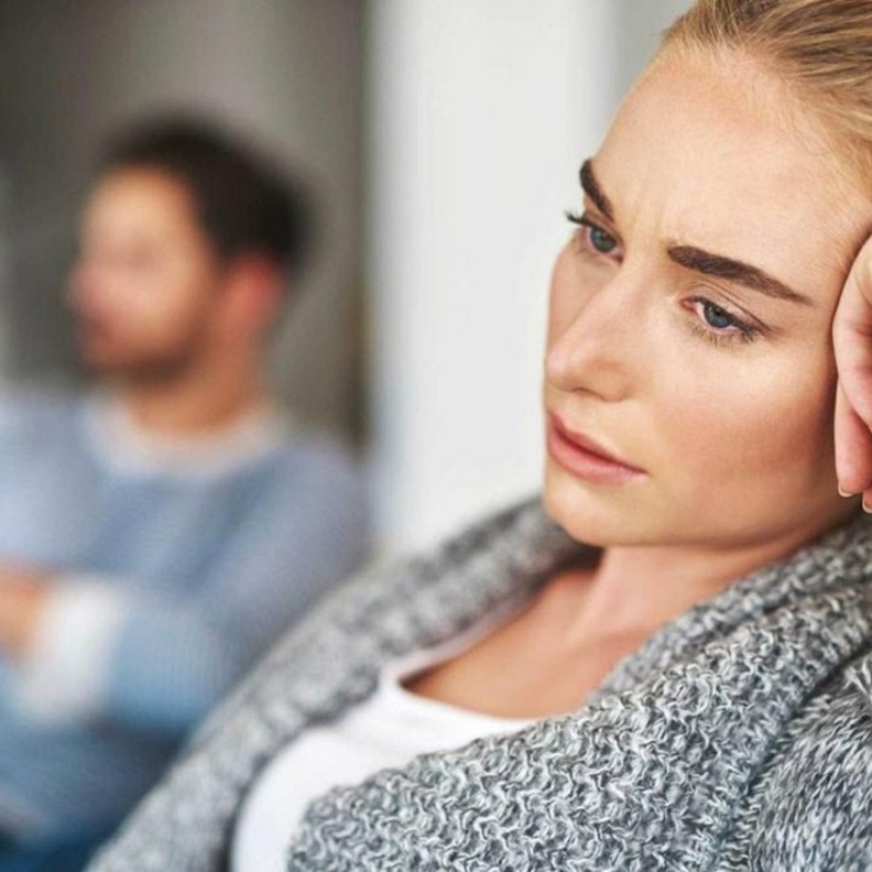 طرق التعامل مع الخرس الزوجي وما هي أهم أسبابه