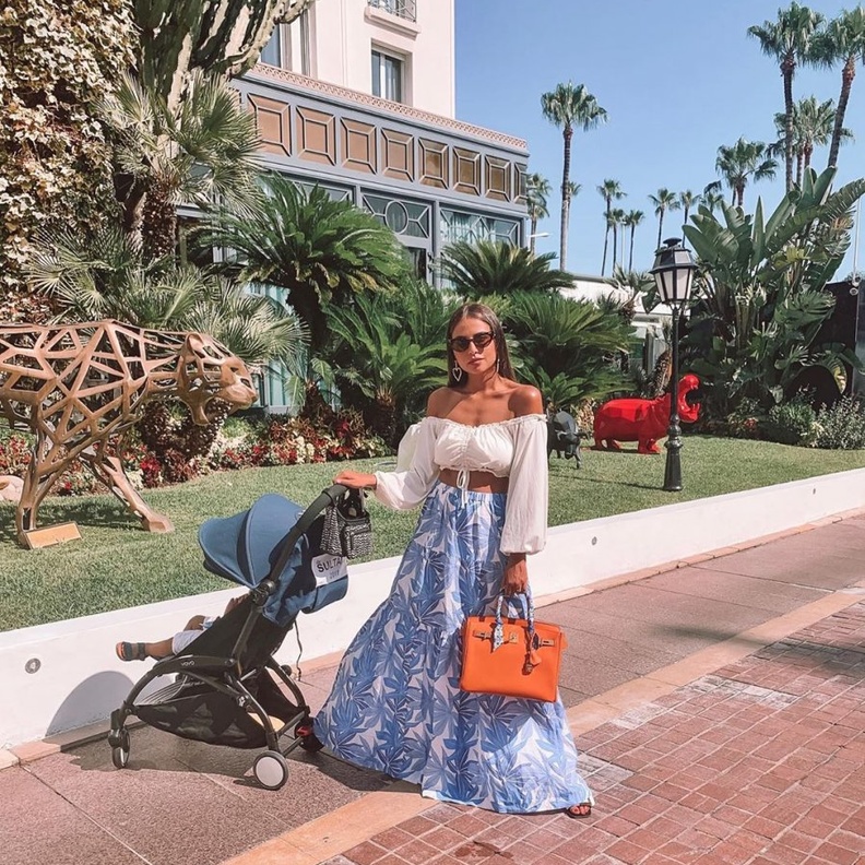 موديلات تنانير للقصيرات