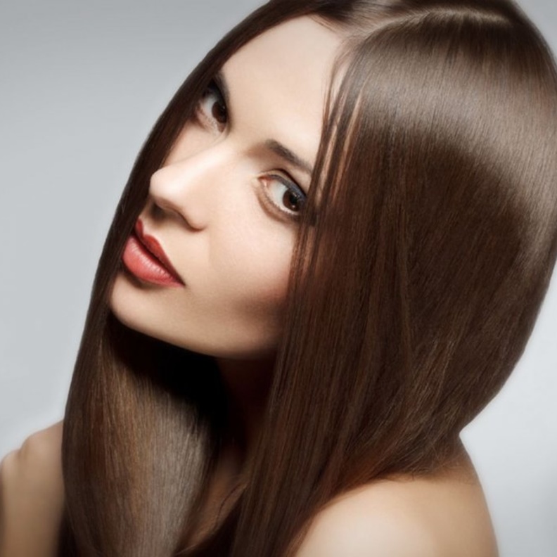 فوائد زيت السمسم للعناية بالشعر الخفيف