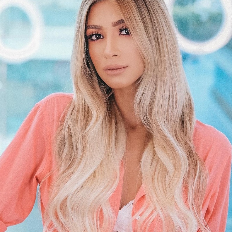 هل باتت ابنة نوال الزغبي نسخة عنها