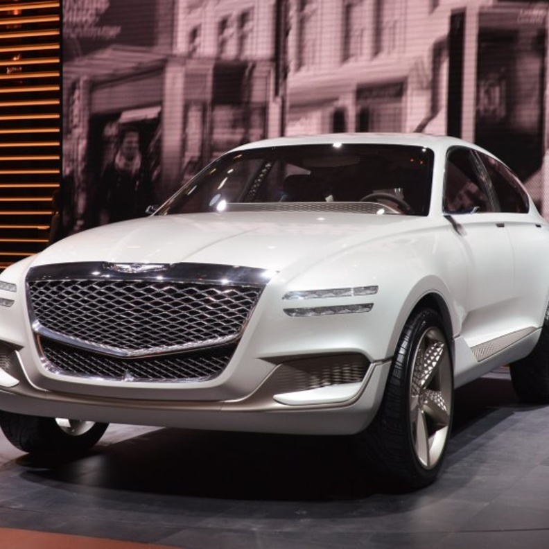  Genesis تطلق سيارة غاية في الفخامة