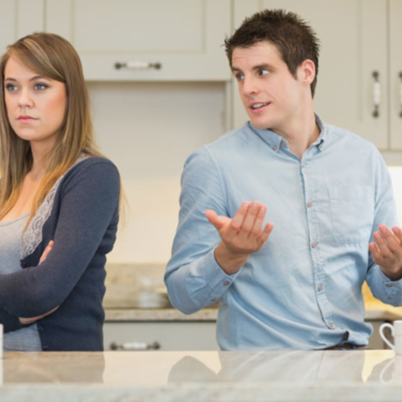 كيف تكشف الزوجة كذب الزوج عن طريق لغة الجسد