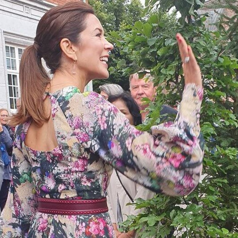 الأميرة ماري تفتح مهرجان أودنس للزهور لعام 2019