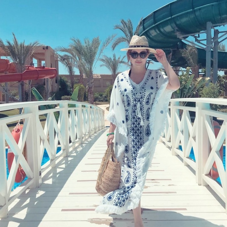 نسرين طافش تقضي أوقات ممتعة في مدينة الألعاب المائية في شرم الشيخ