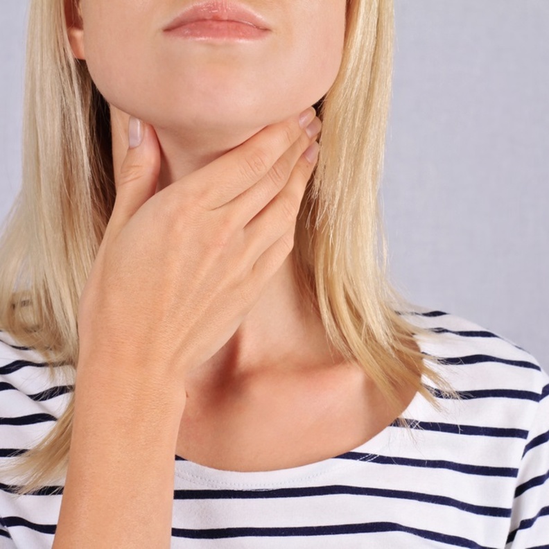 4 طرق لعلاج تضخم الغدة الدرقية بدون جراحة
