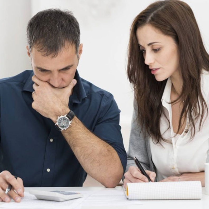 ماذا تفعل الزوجة إذا كان راتبها أعلى من راتب الزوج 