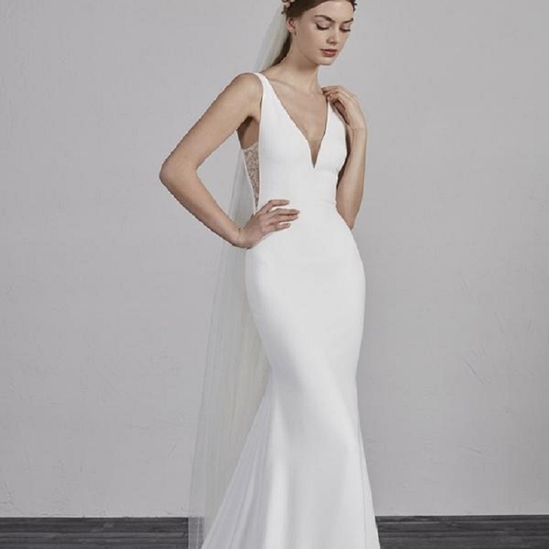 فستان من amsale