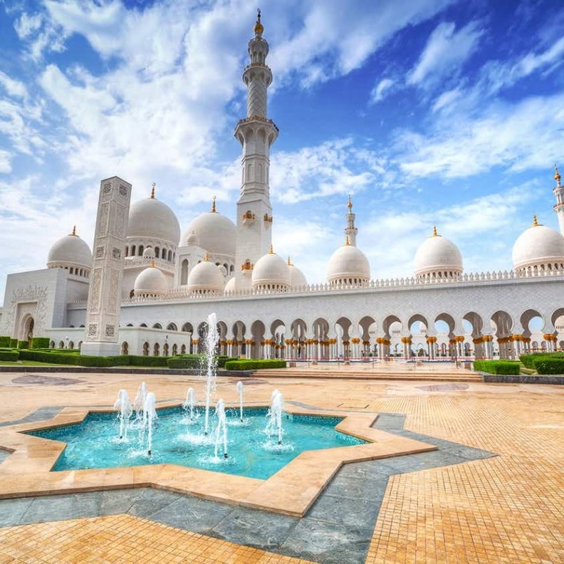 برج أبوظبي المائل