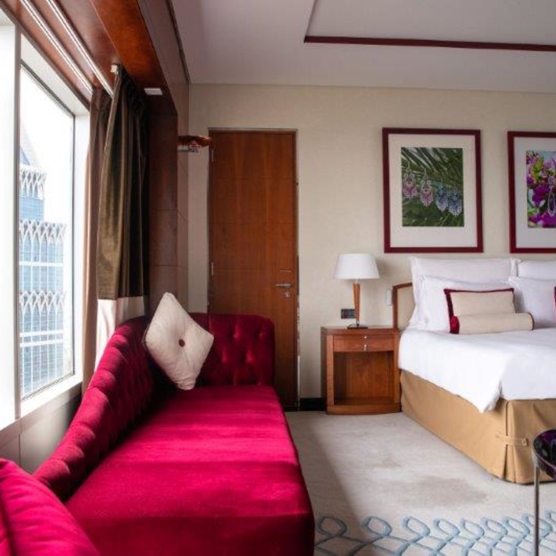 احتفالاً بيوم المرأة الإماراتية.. عروض مميزة من فنادق ومنتجعات جميرا