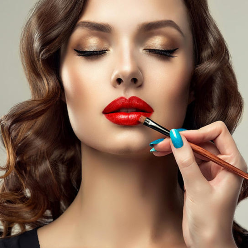  مكياج لفستان احمر