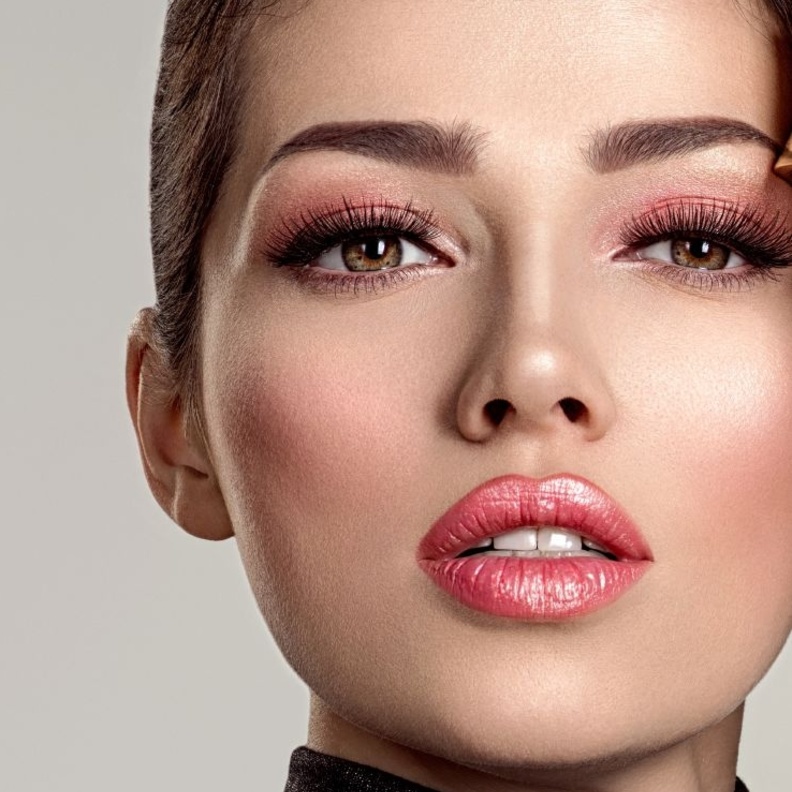 إطلالة فخمة وناعمة لشتاء 2019