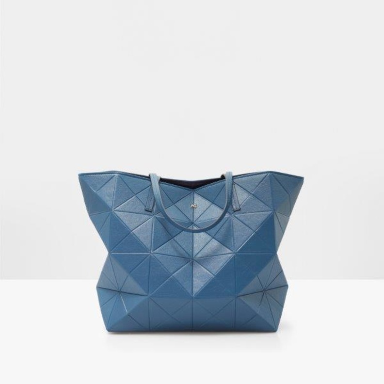  Purification Garcia وتقنيّة الأوريغامي.. حقائب لا مثيل لها