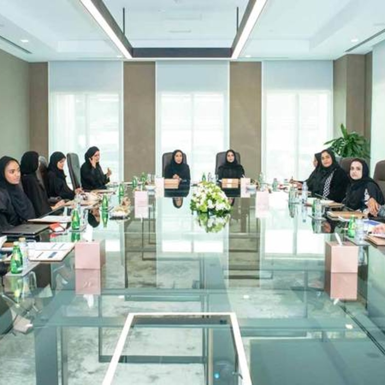 صورة أرشيفية لإجتماع مجلس إدارة دبي للمرأة