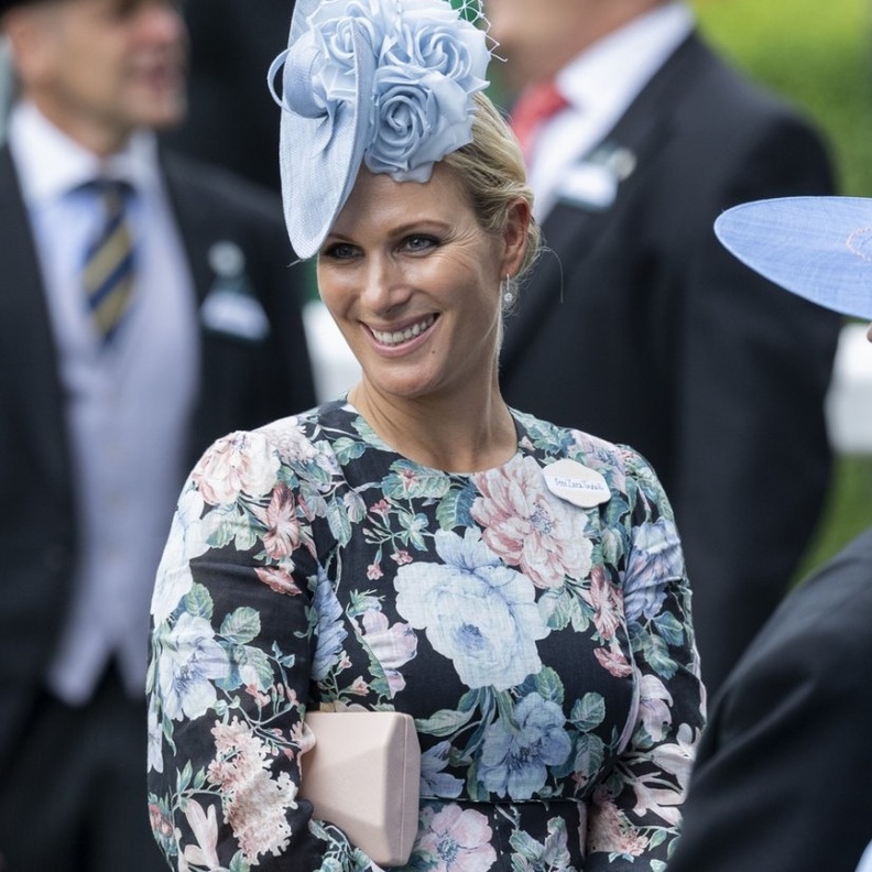 زارا تيندال تجيد الغناء