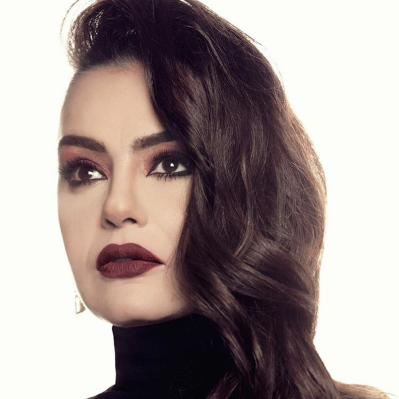 شريهان على اليخت