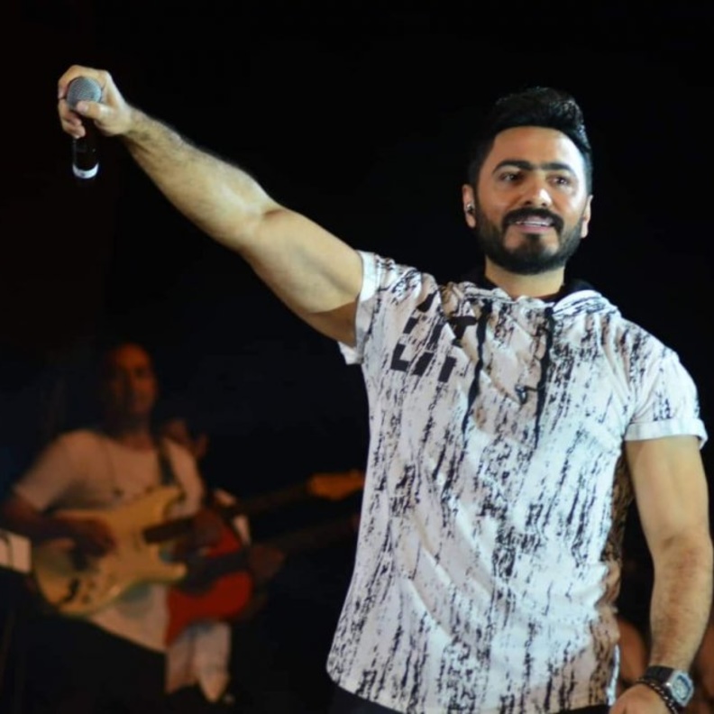 تامر حسني في الحفل