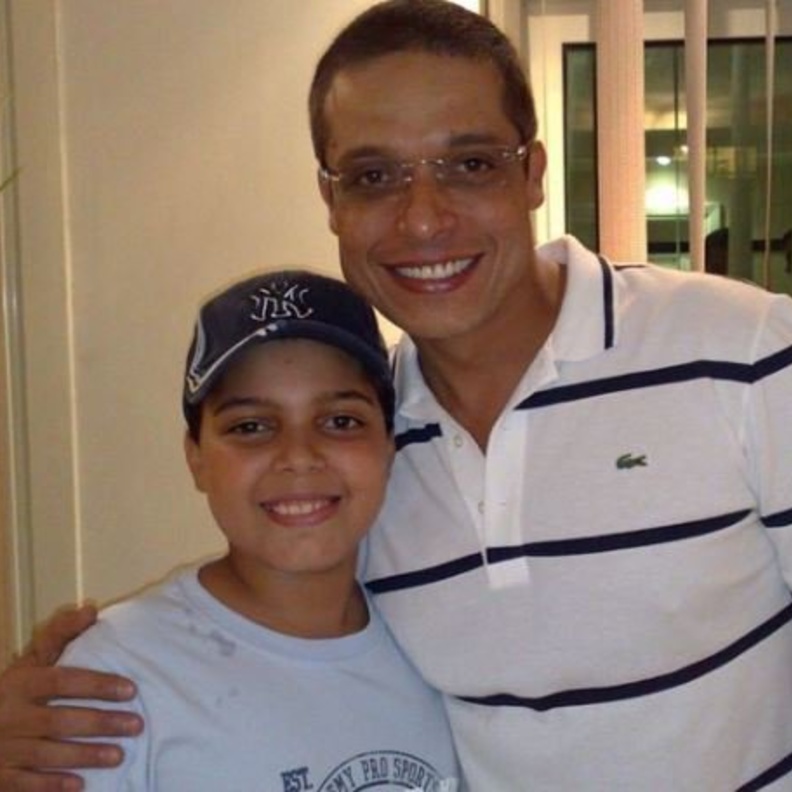 عامر منيب ونجل شقيقه