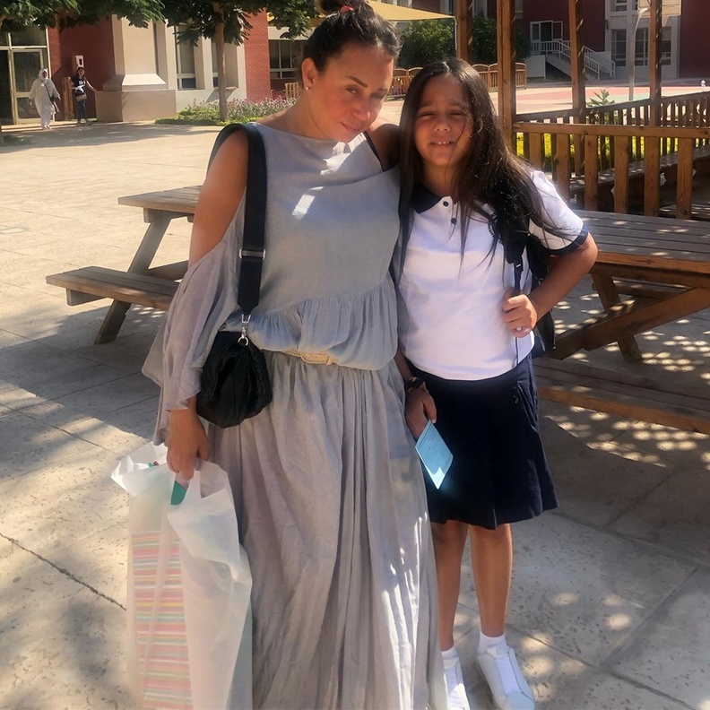 انجي علي وابنتها 