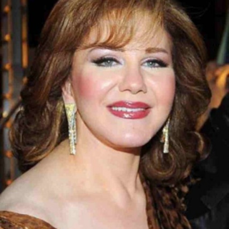 ميادة الحناوي توضح حقيقة مرضها