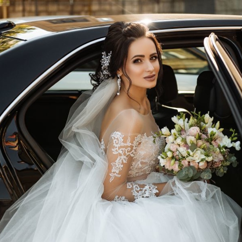 10 افكار مبتكرة لتزيين سيارة العروس 2019