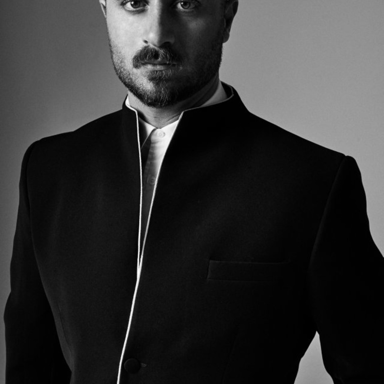 الفنان الإيطالي Luca Valentini