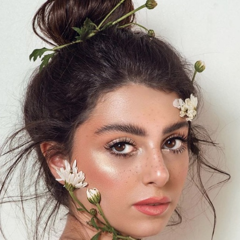 صور مكياج دانا وماريتا الحلاني من الاجمل