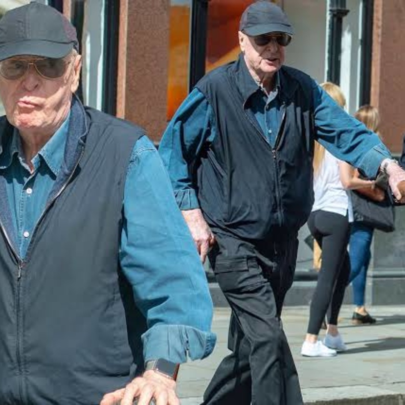 مايكل كين و زوجته شاكيرا 