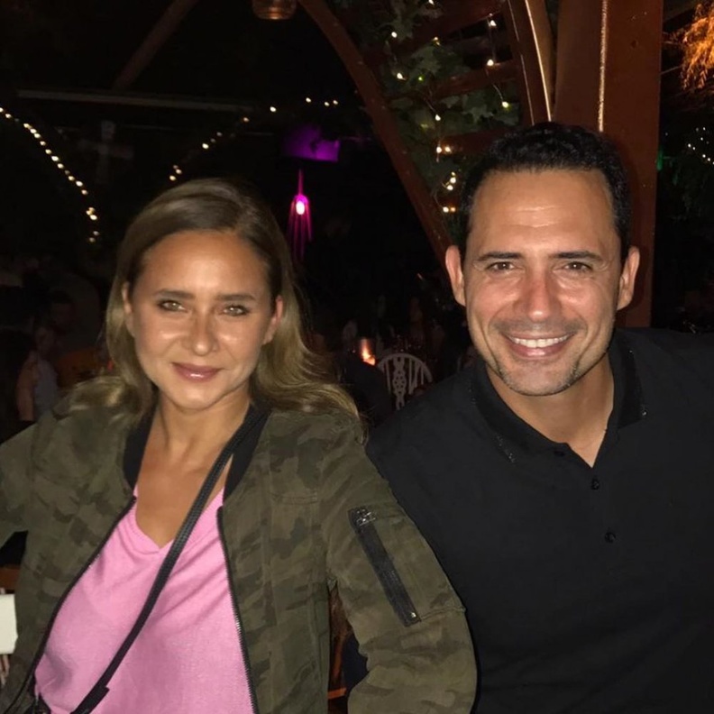 لقاء بين نيللي كريم وظافر العابدين