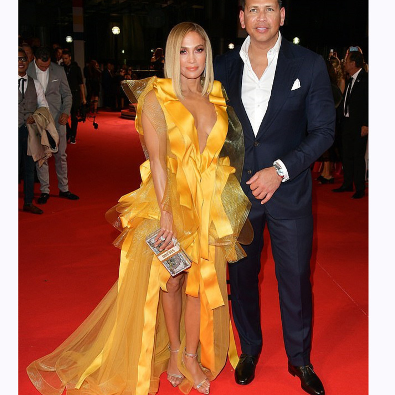  جمال ساحر لجنيفر لوبيز في حفل‏‎ Toronto International Film ‎هذا العام