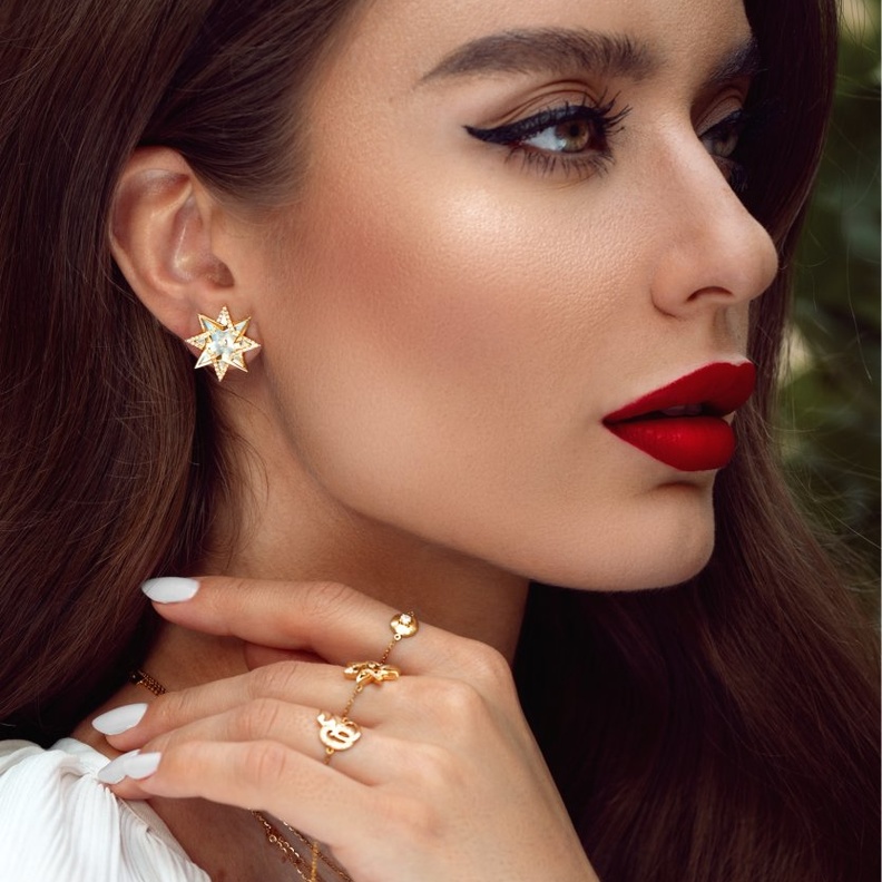 أساور وخواتم من حجر الملاكيت في مجموعة Beauty Of Nature