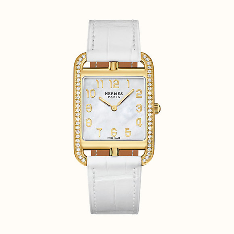 ساعات نسائية بيضاء