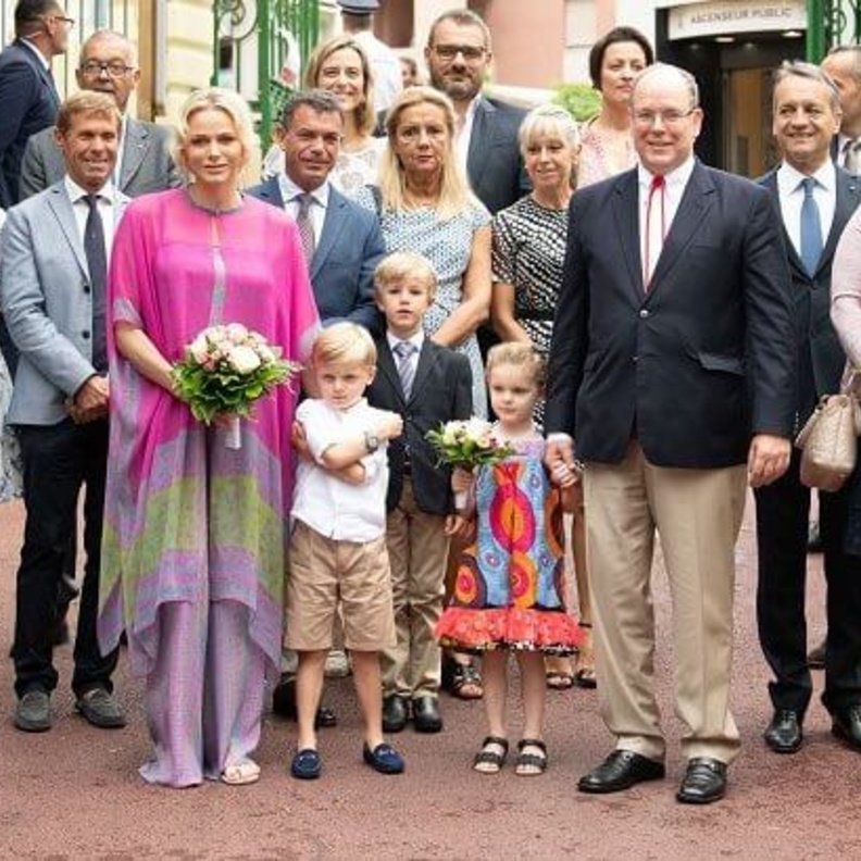 الأمير ألبرت والأميرة تشارلين في النزهة الخلوية السنوية لإمارة موناكو