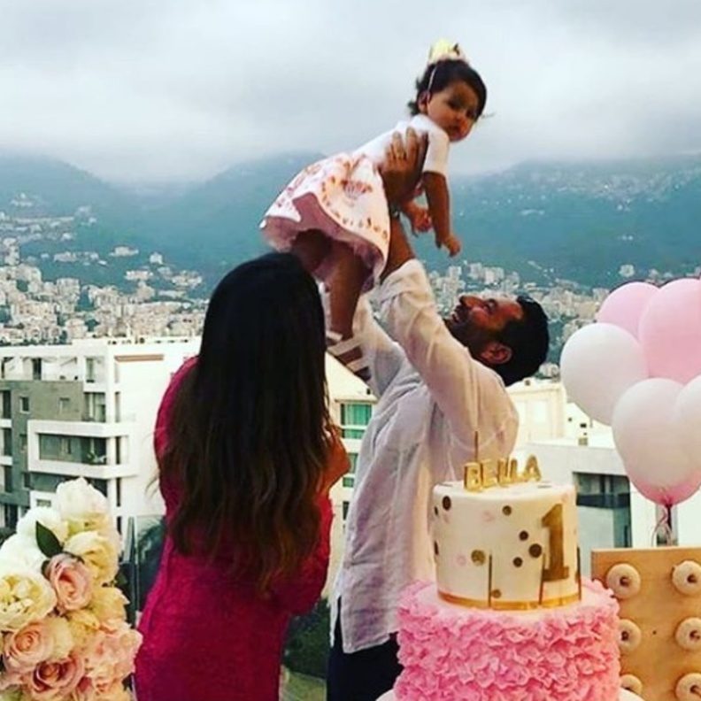 وسام بريدي و ريم السعيدي يحتفلان بعيد ميلاد طفلتهما