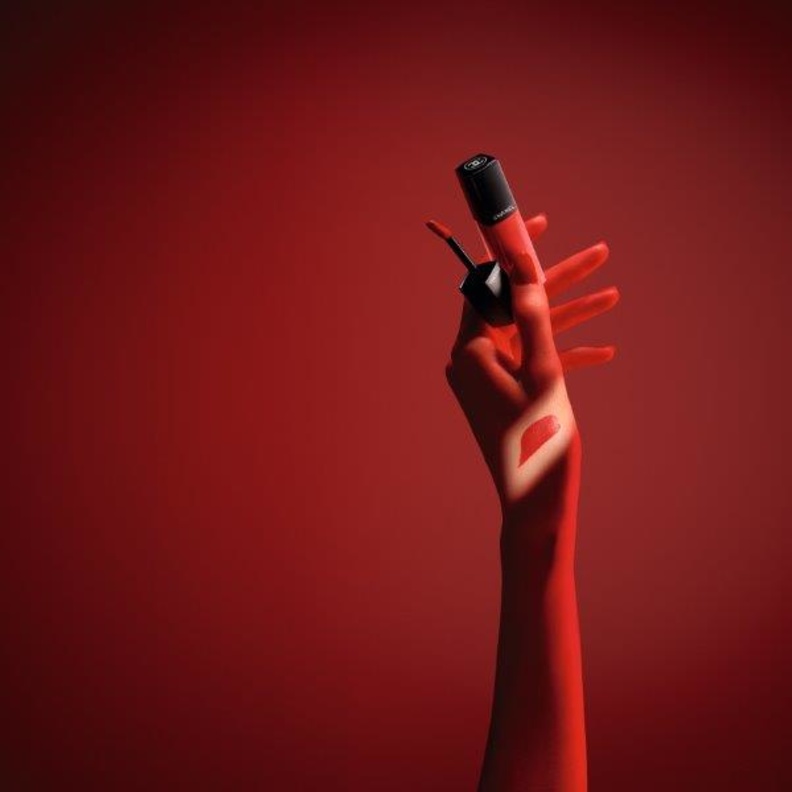 ROUGE ALLURE INK FUSION.. أحمر شفاه CHANEL الجديد بتأثير خالٍ من اللمعية فائق