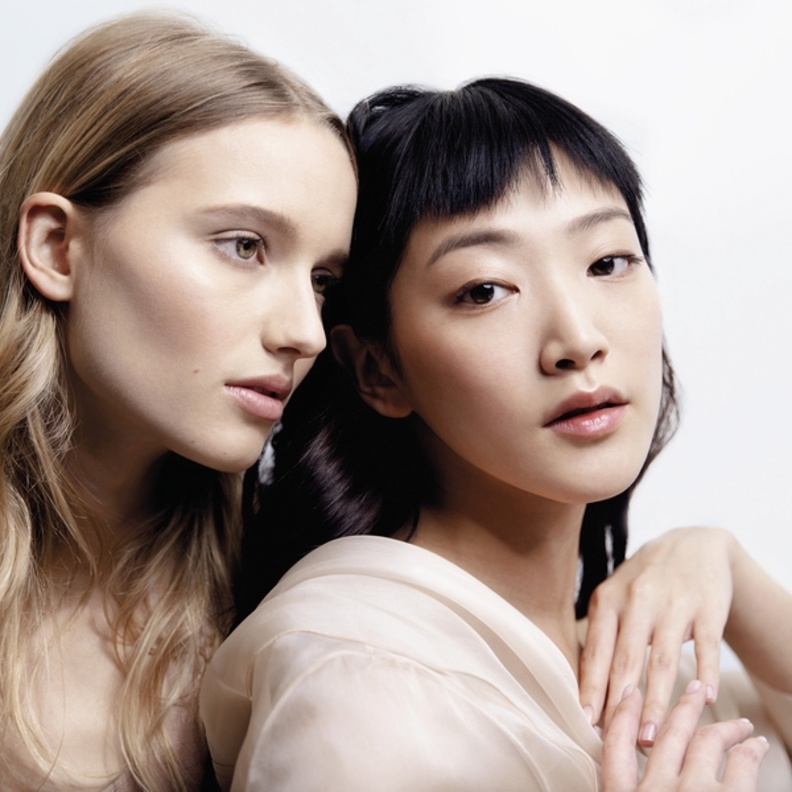  Phyto-teint ultra éclat.. مستحضر أساس من Sisley معزّز للإشراق