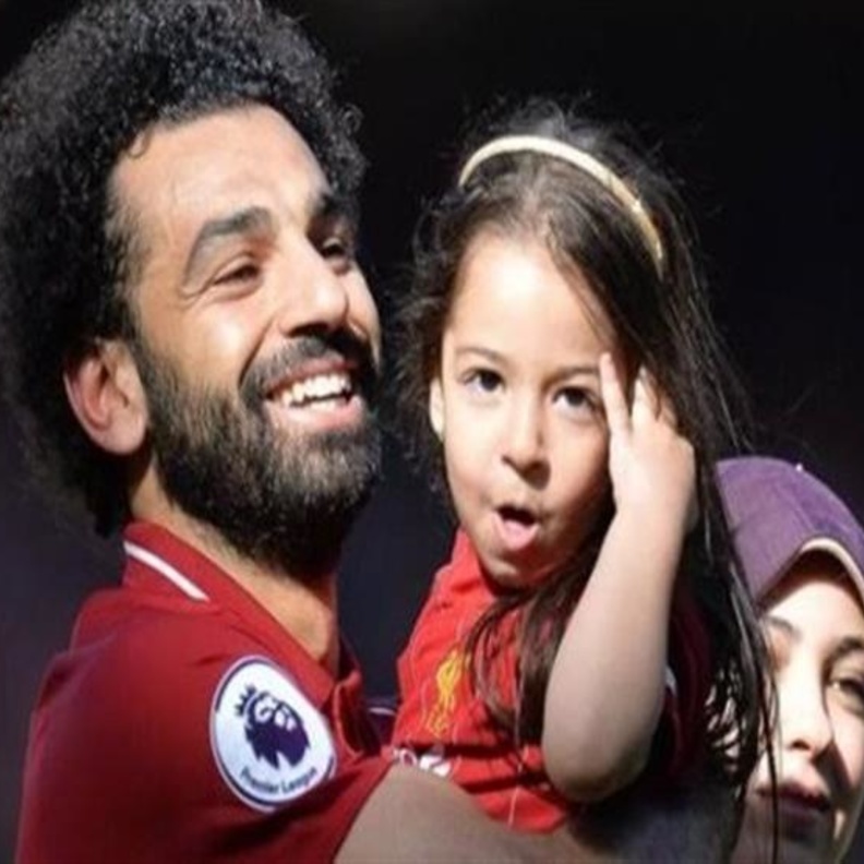 محمد صلاح وابنته مكة