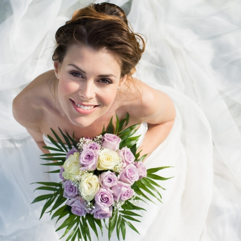  ابتسامتك اكثر سحرا مع الاسنان البيضاء