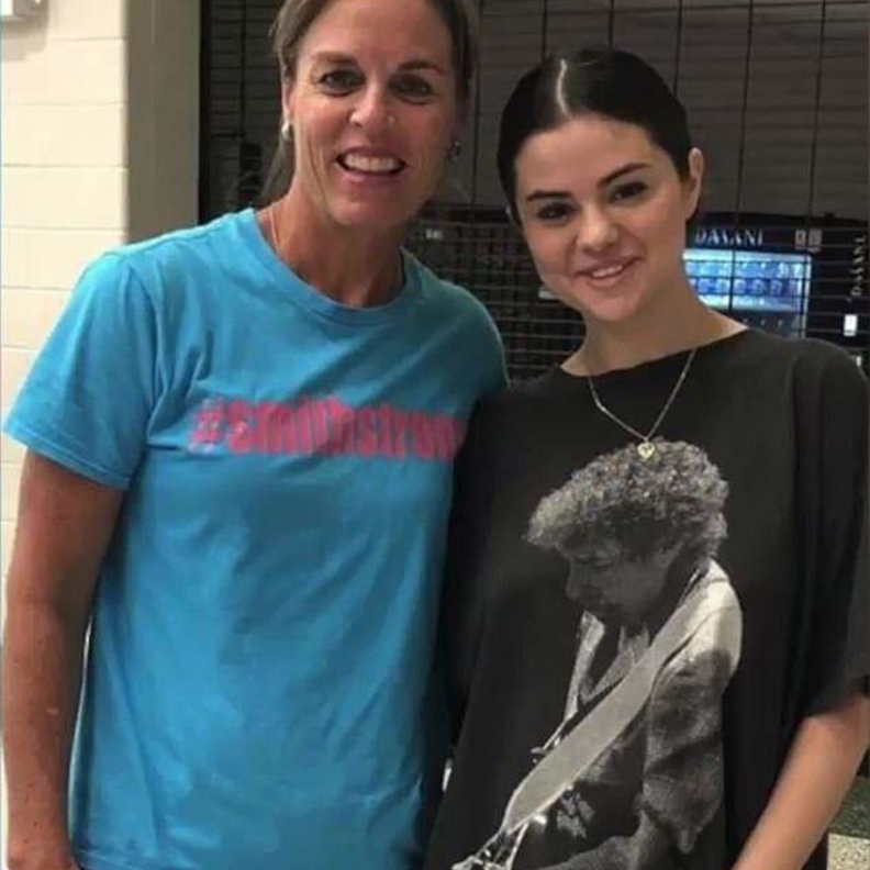 سيلينا جوميز و معلمتها