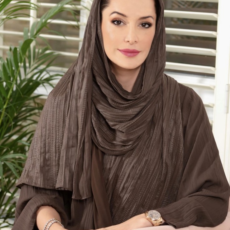 سيدة الأعمال الإماراتية سارة عبد الله آل مراد