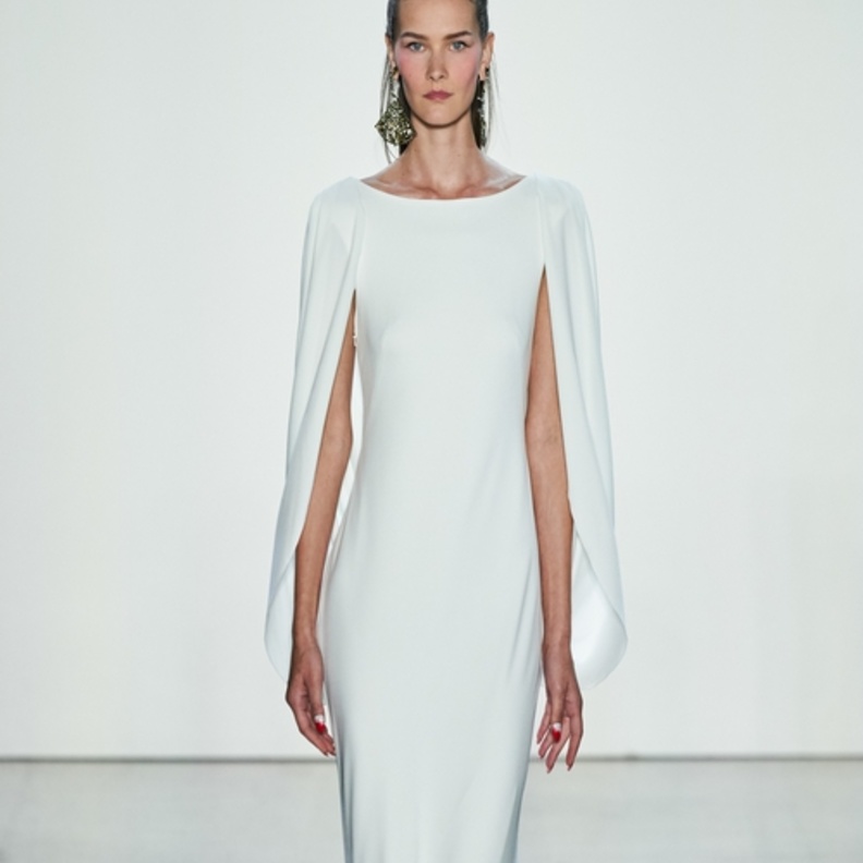  resized_Tadashi Shoji فستان أحمر للمتلئات من