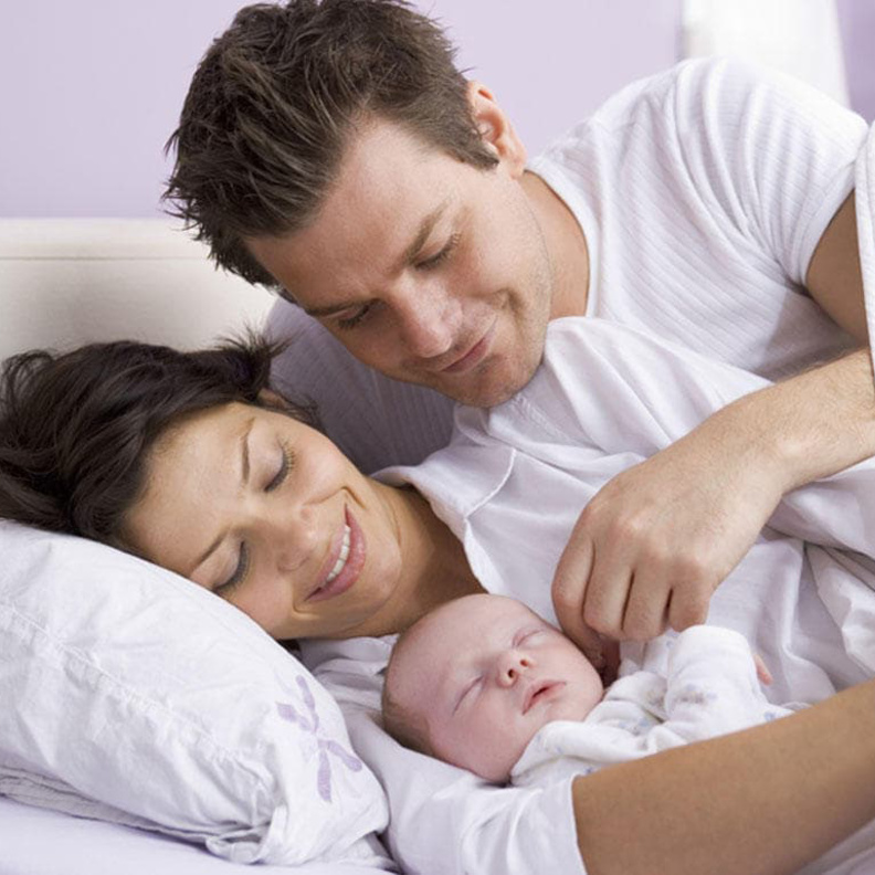 تغيرات كثيرة تؤثر على العلاقة الحميمية بعد ولادة الطفل